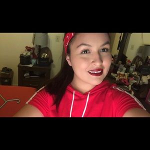 Meet your Posher, Mayra